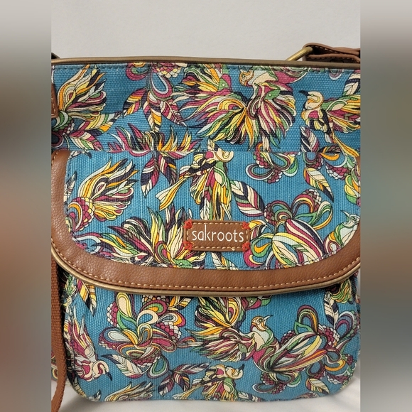 Sakroots Artist Circle Flat Teal Treehouse Crossbody Bag - Picture 2 of 13